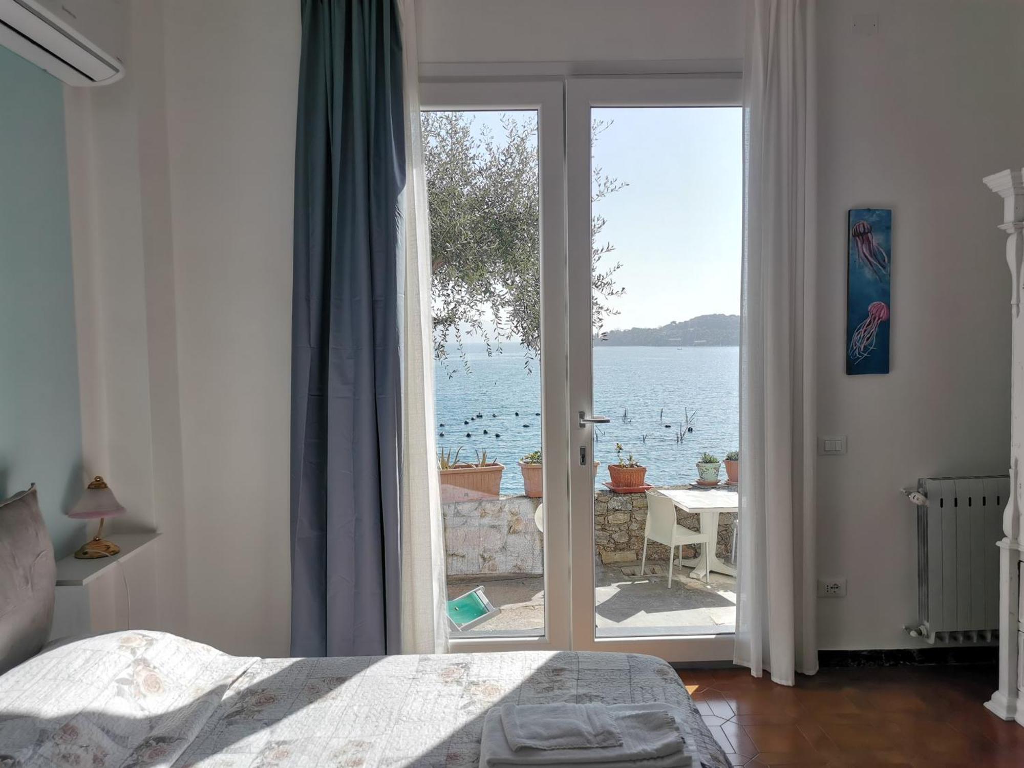 B&B La Palafitta Porto Venere Luaran gambar
